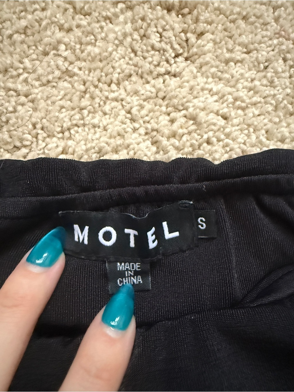 Motel Rocks Black Top - Picture 3 of 3